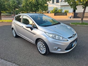 Ford Fiesta 1.2 5 porte SOLAMENTE 60.000 KM