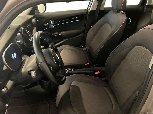 MINI Mini 5 Porte 1.5 Twin Power Turbo Cooper Essential