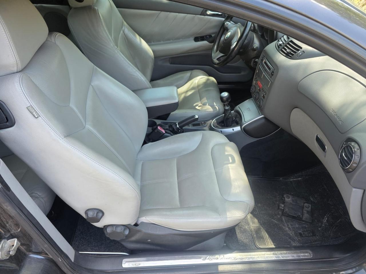 Alfa Romeo GT 1.9 MJT 16V Luxury