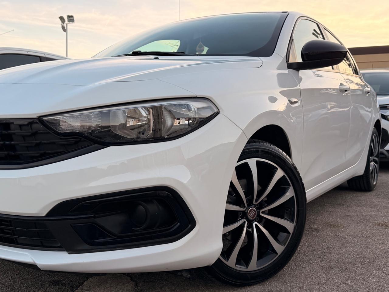 Fiat Tipo 1.3 Mjt 95Cv My22 Lounge