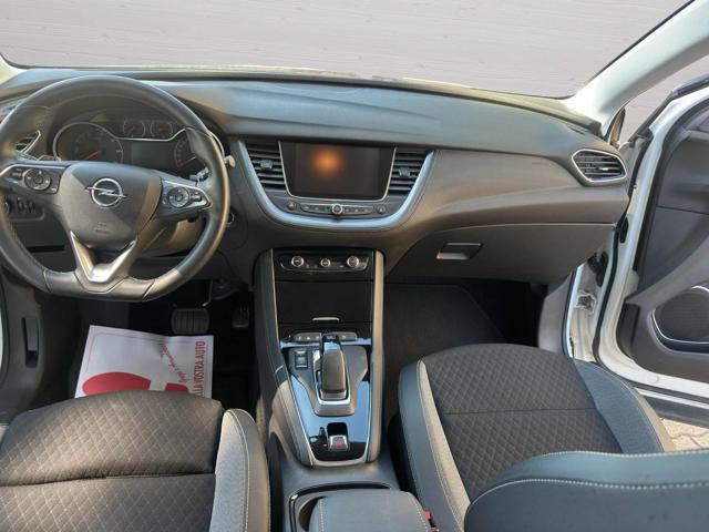 OPEL Grandland X 1.6 Hybrid Plug-in aut. AWD Design Line