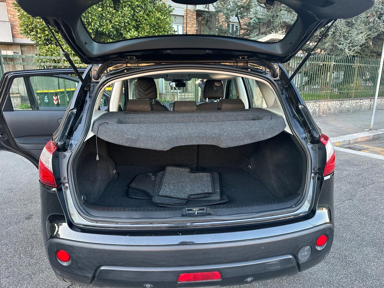 Nissan Qashqai 1.5 dCi economica navigatore