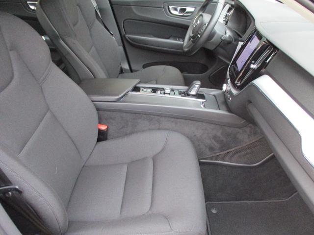 VOLVO XC60 B4 (d) AWD Geartronic Business