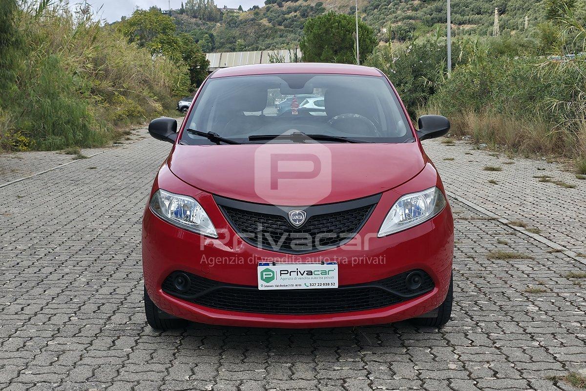 LANCIA Ypsilon 1.0 FireFly 5 porte S&S Hybrid Ecochic Silver