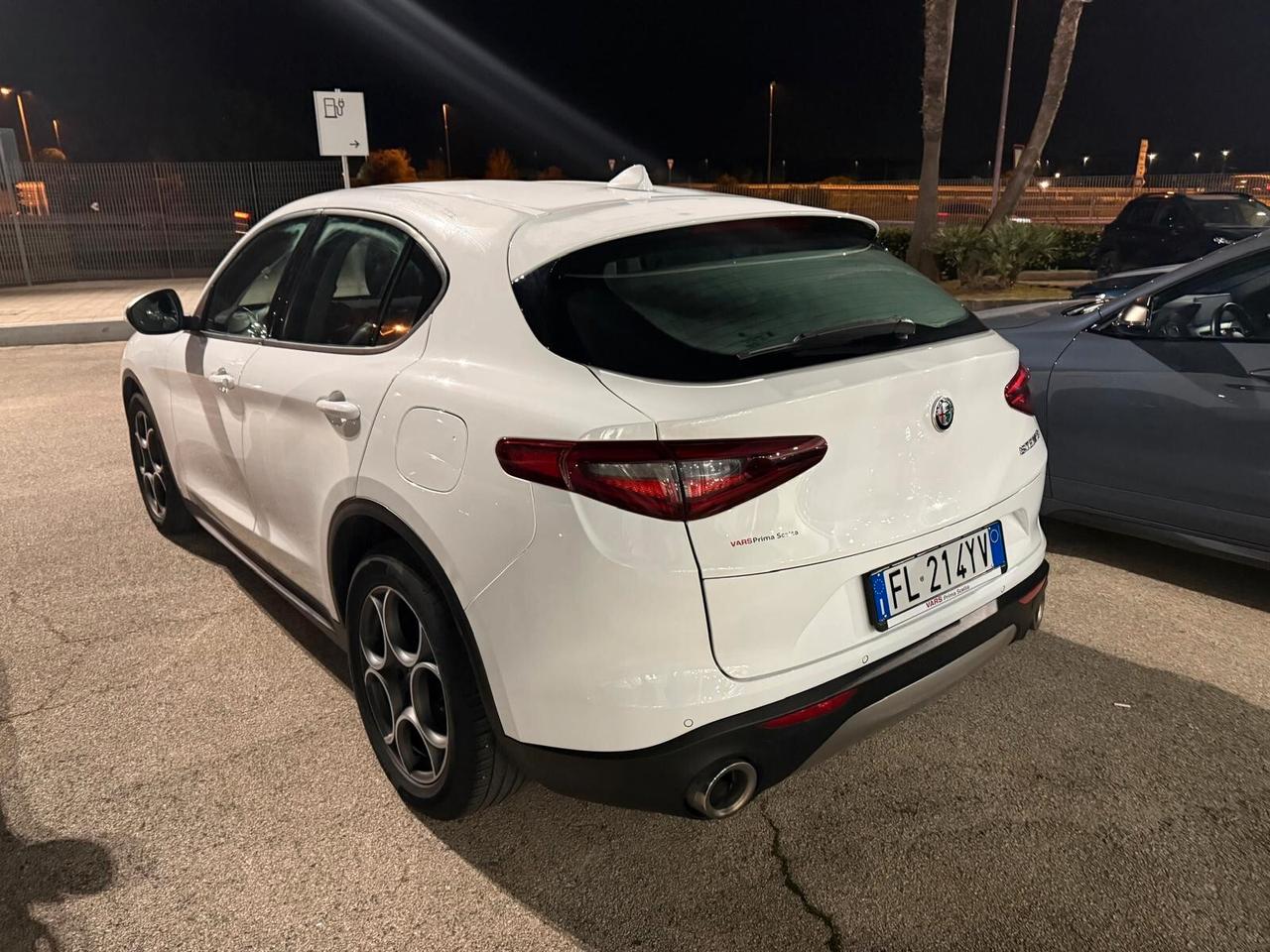 Alfa Romeo Stelvio 2.2 Turbodiesel 180 CV AT8 RWD Super