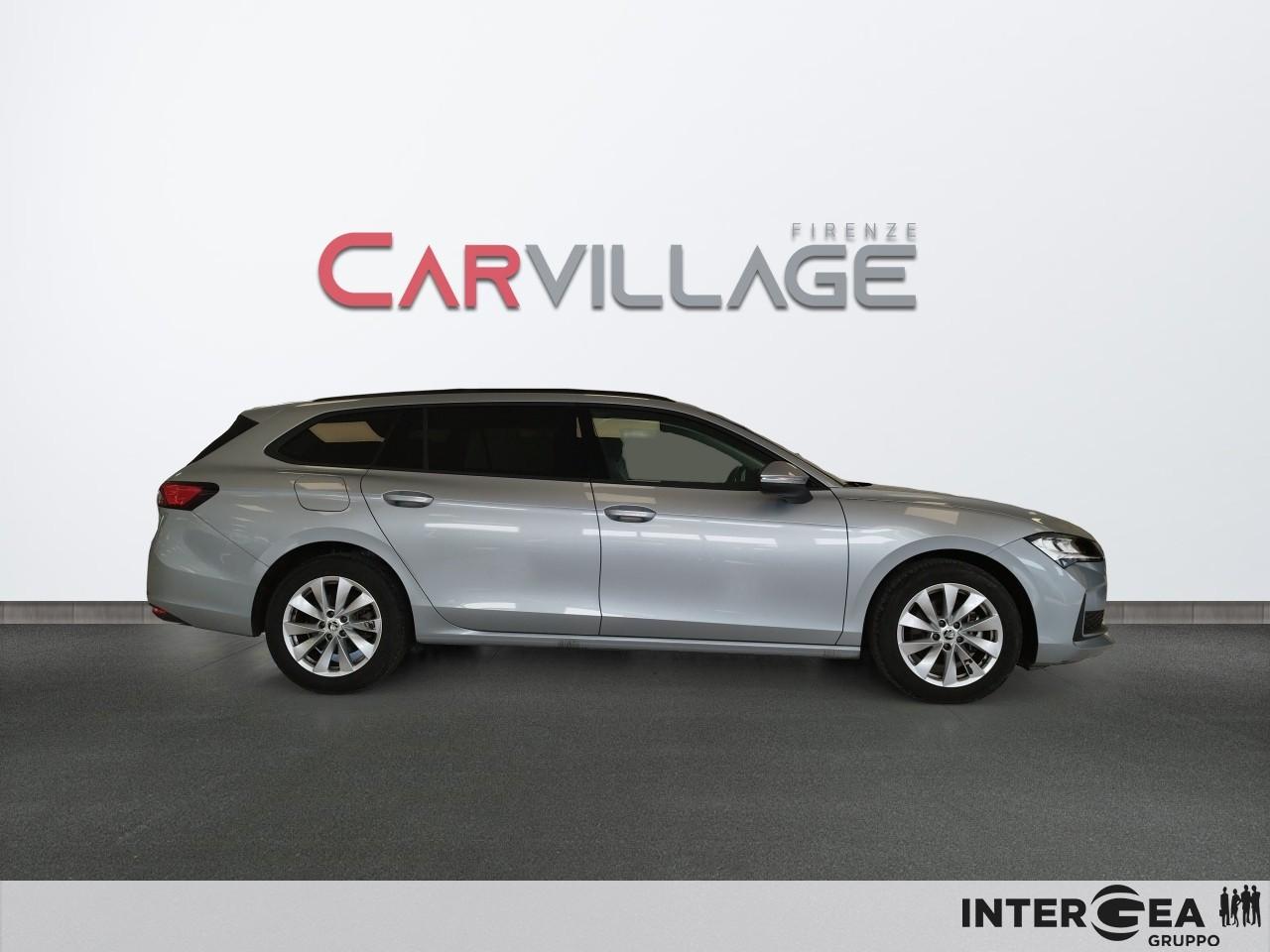 SKODA Superb Wagon 2.0 tdi Selection 150cv dsg