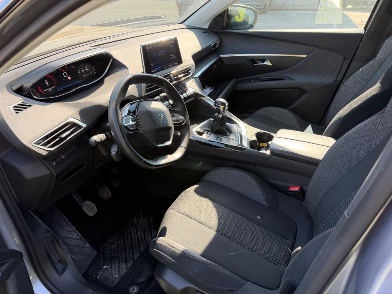 Peugeot 3008 BlueHDi 130 S&S EAT8 Allure Pack