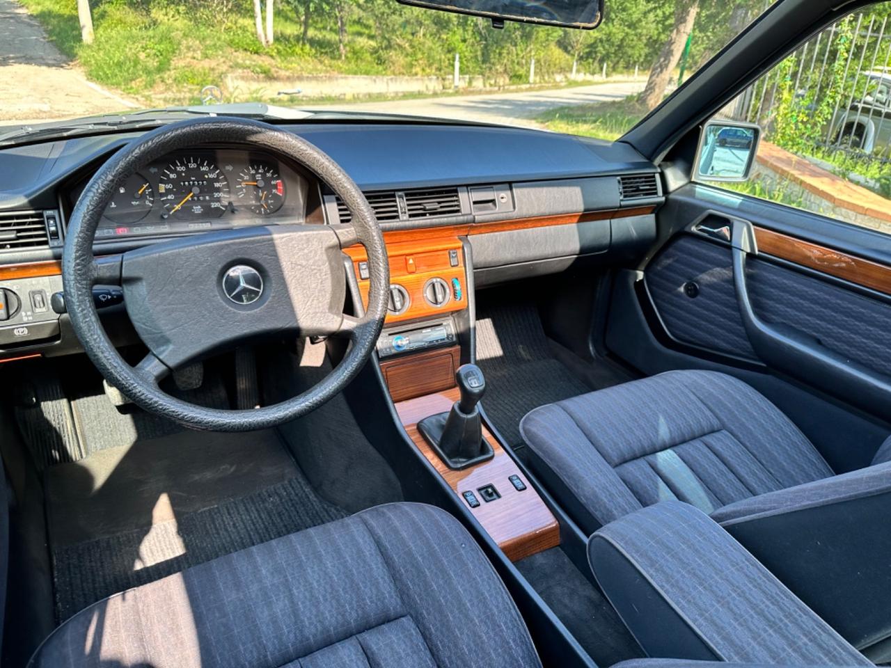 Mercedes w124 2.0 8 valvole gpl in perfetto stato