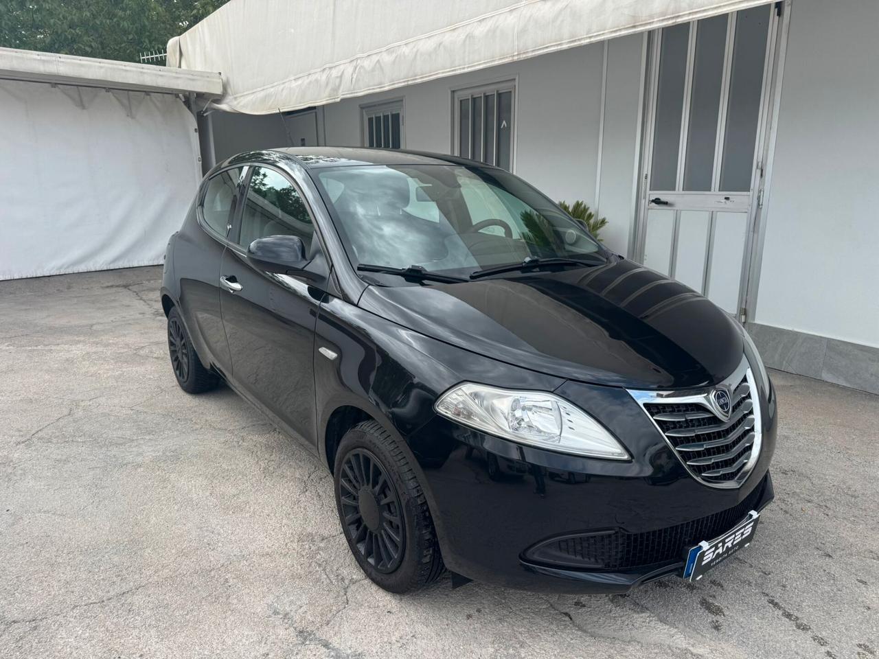 Lancia Ypsilon 1.2 GPL 69 CV 5 porte S&S Silver