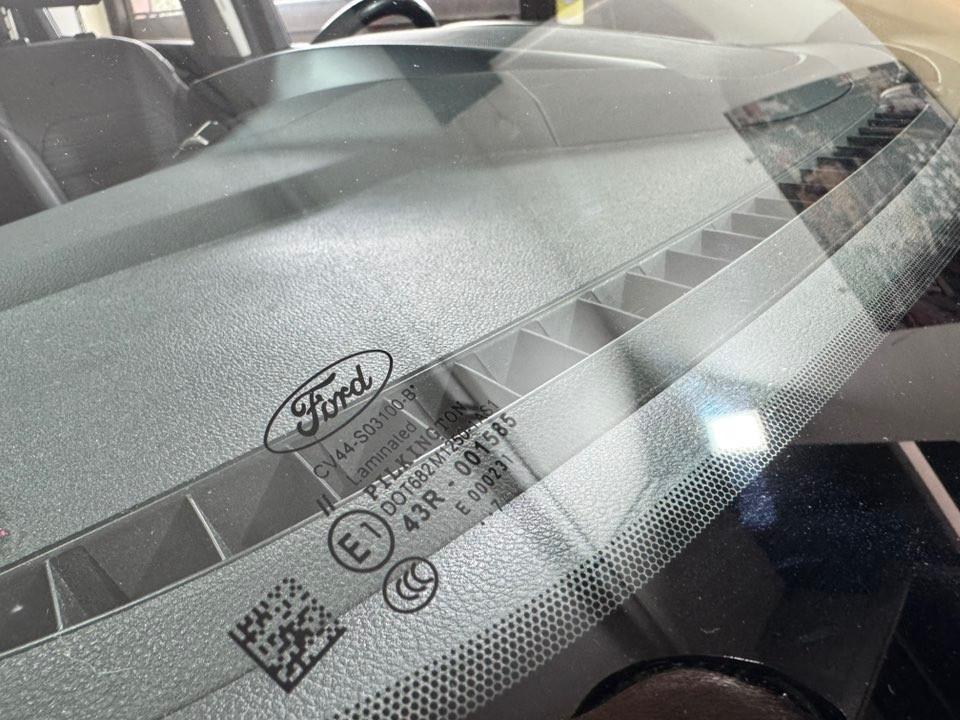 Ford Kuga 1.5 TDCI 120 CV S&S 2WD Powershift Titanium