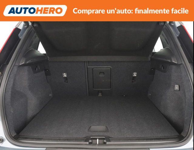 VOLVO XC40 T4 Recharge Plug-in Hybrid R-design