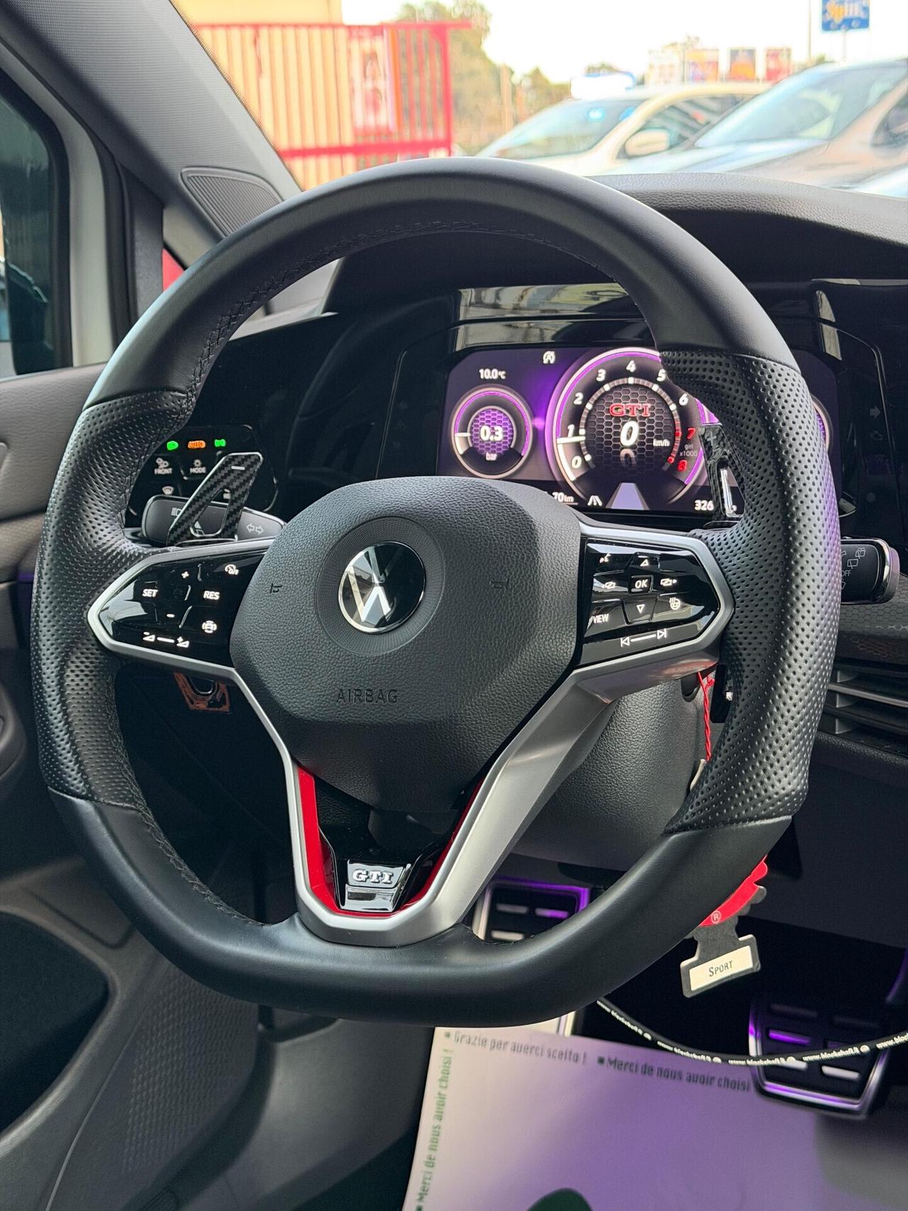 Volkswagen Golf 8 GTI 2.0 TSI 245CV