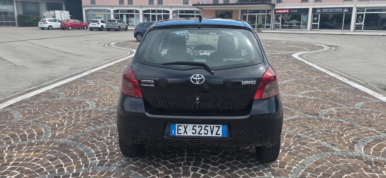 Toyota Yaris 1.4 D-4D 5 porte M-MT Navi