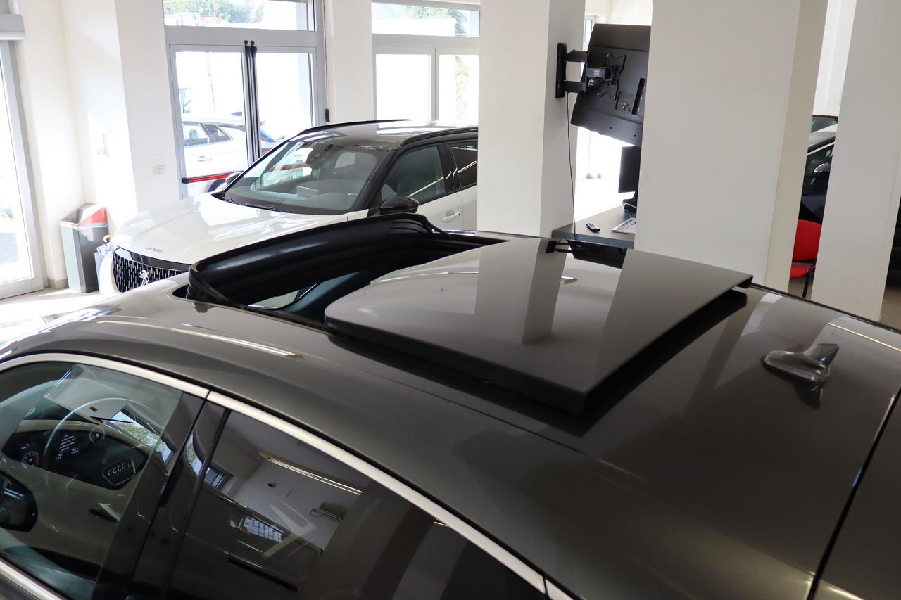 AUDI Q5 SPORTBACK 40 2.0 TDI SLINE QUATTRO S-TRONIC MATRIX - TETTO