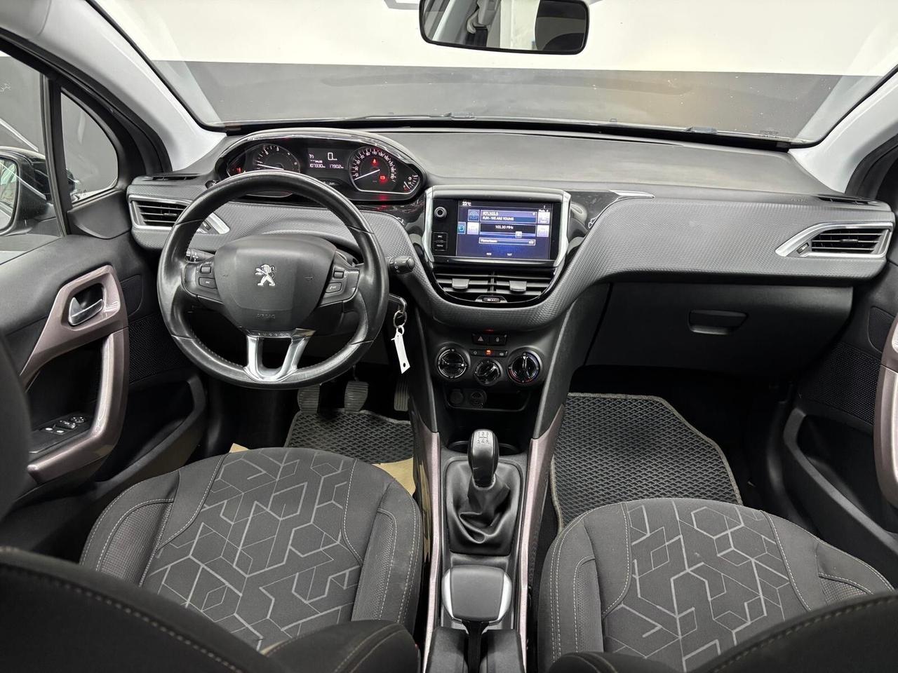 Peugeot 2008 BlueHDi 100 Black Matt