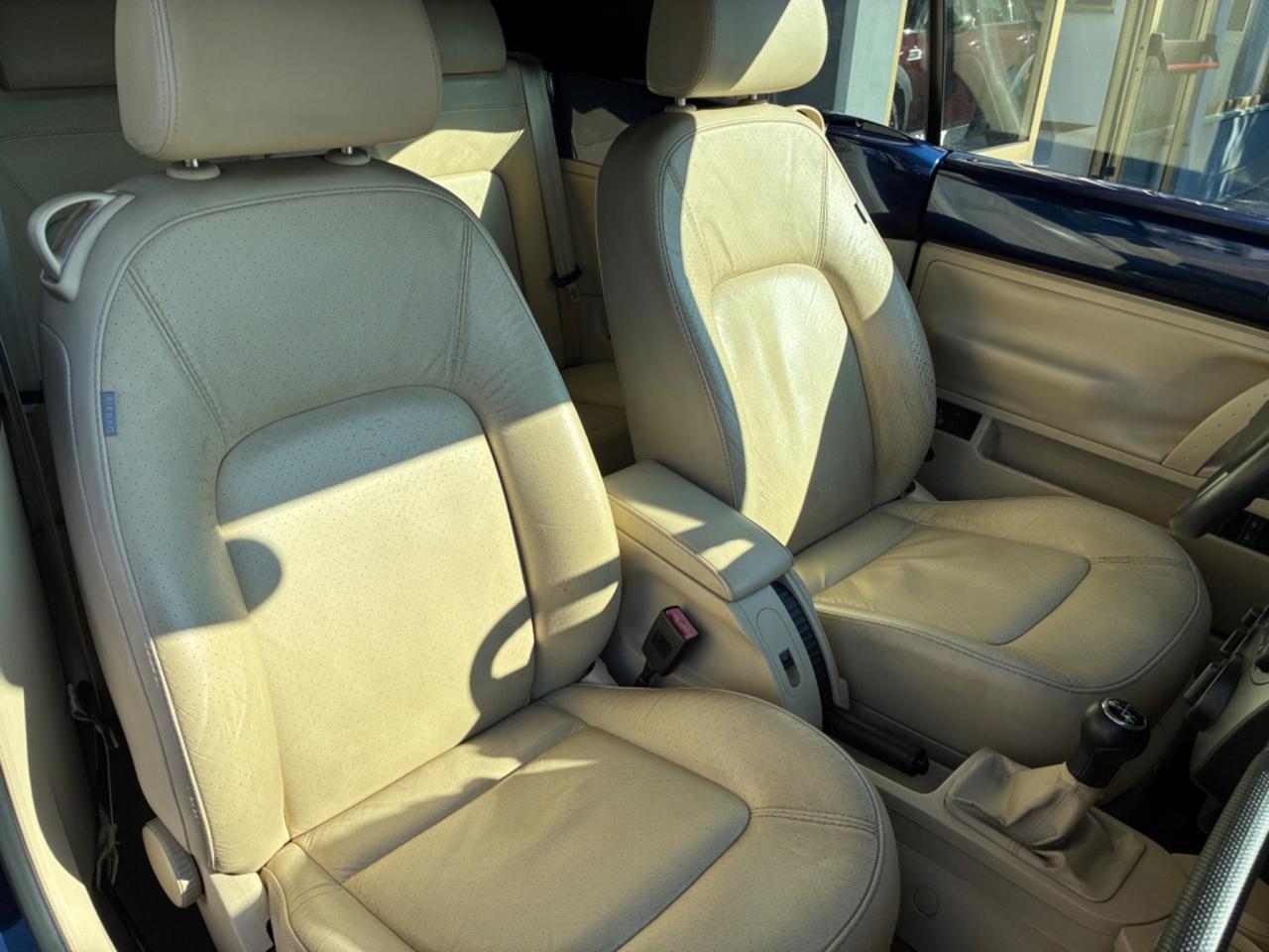 Volkswagen New Beetle 1.6 Cabrio GPL