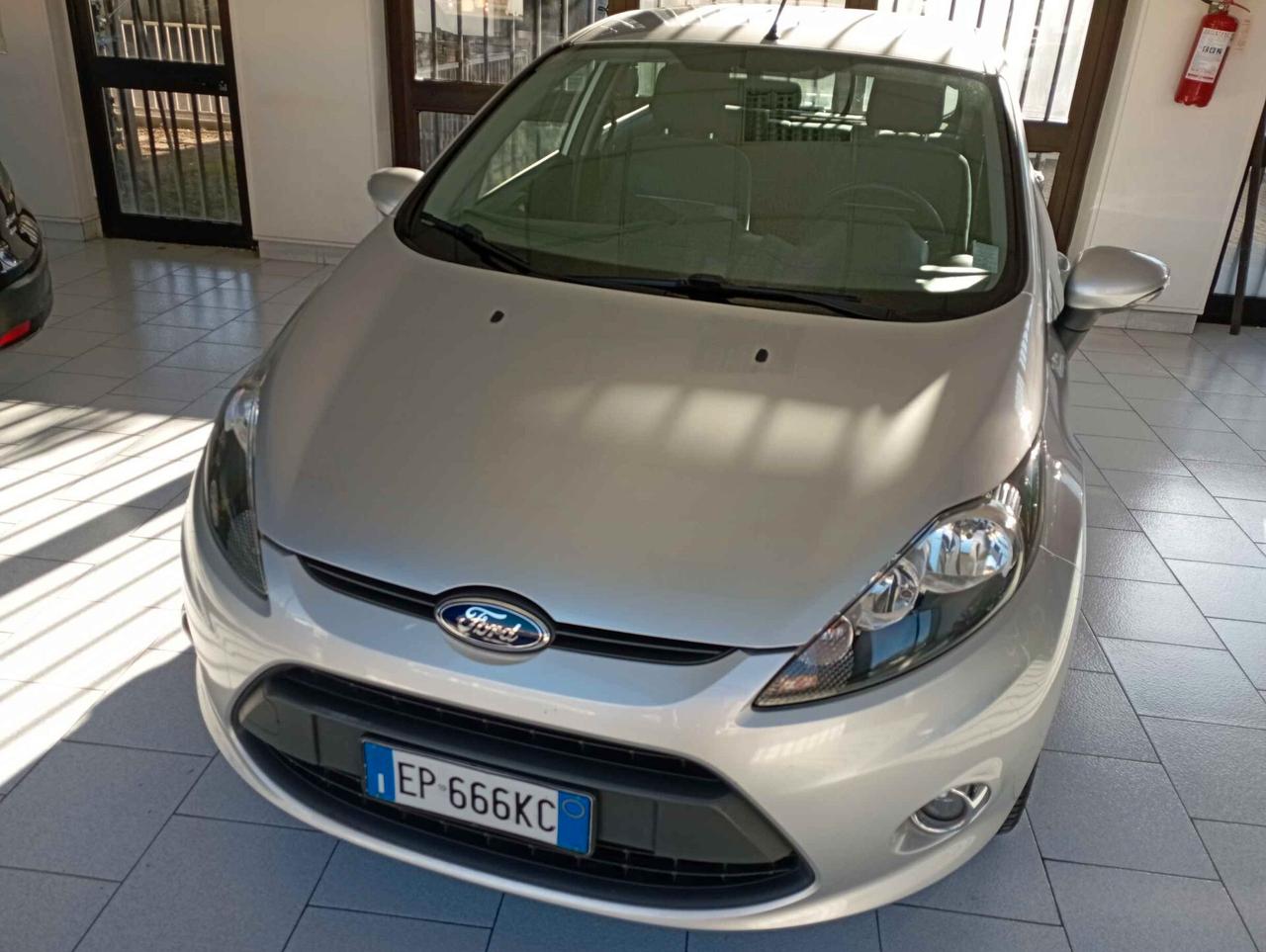 Ford Fiesta Ikon 1.2 60CV 5 porte