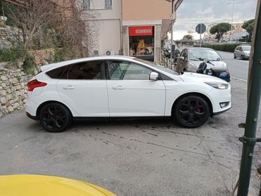 Ford Focus 1.6 120 CV GPL Titanium