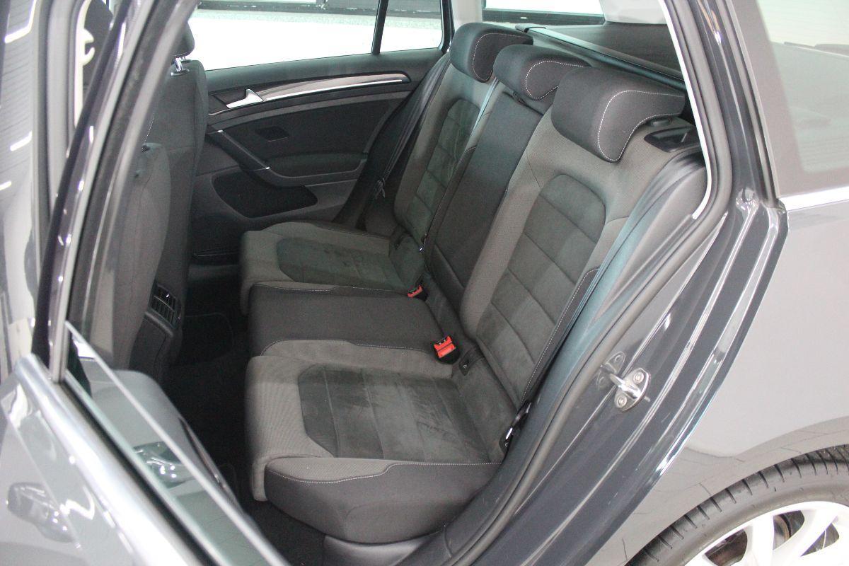 VOLKSWAGEN - Golf - Variant 1.6 TDI 115CV Executive BMT