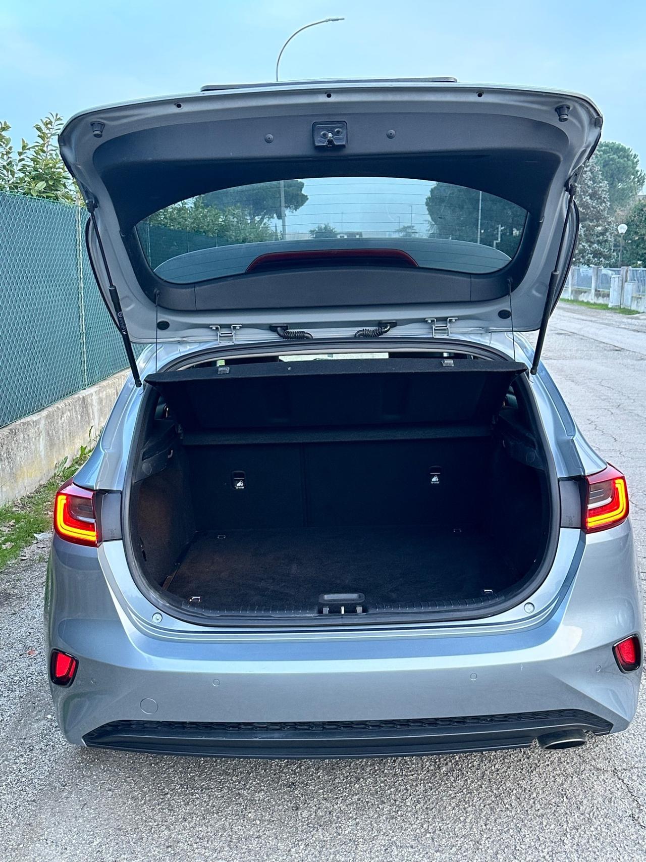 Kia Ceed 1.6 CRDi 136 CV 5p. Evolution