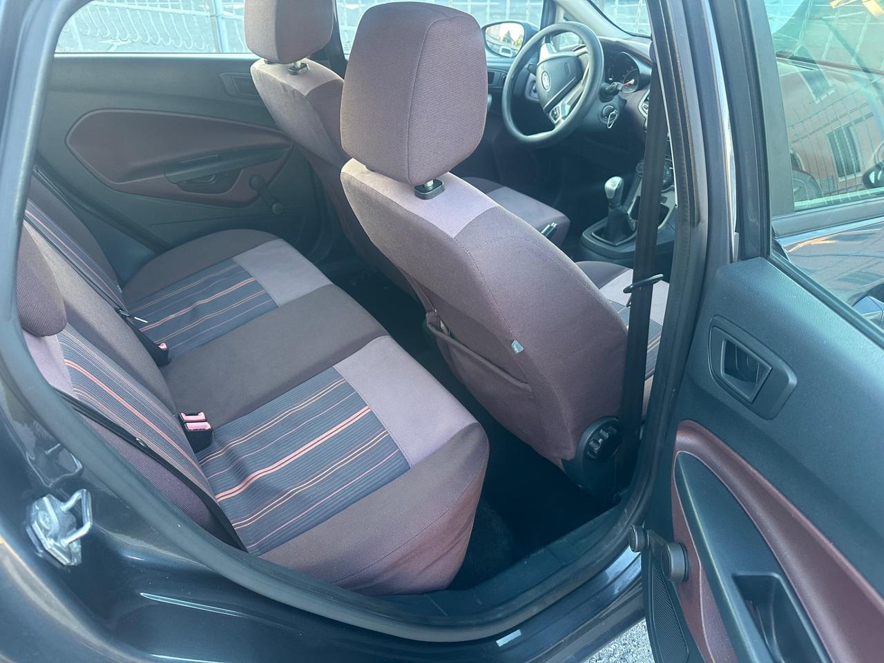 Ford Fiesta 1.4 5 porte Titanium