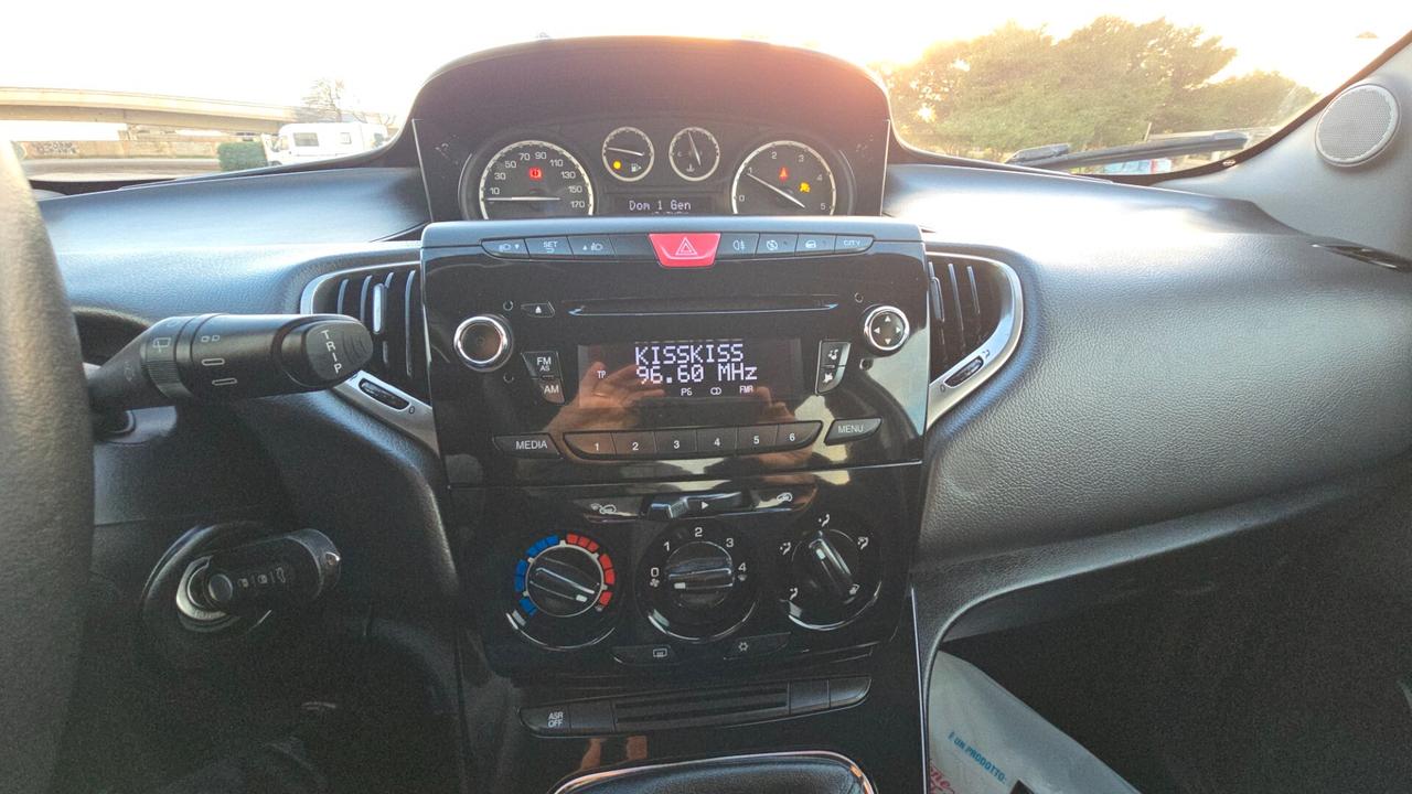 Lancia Ypsilon 1.3 MJT 16V 95 CV 5 porte S&S Platinum