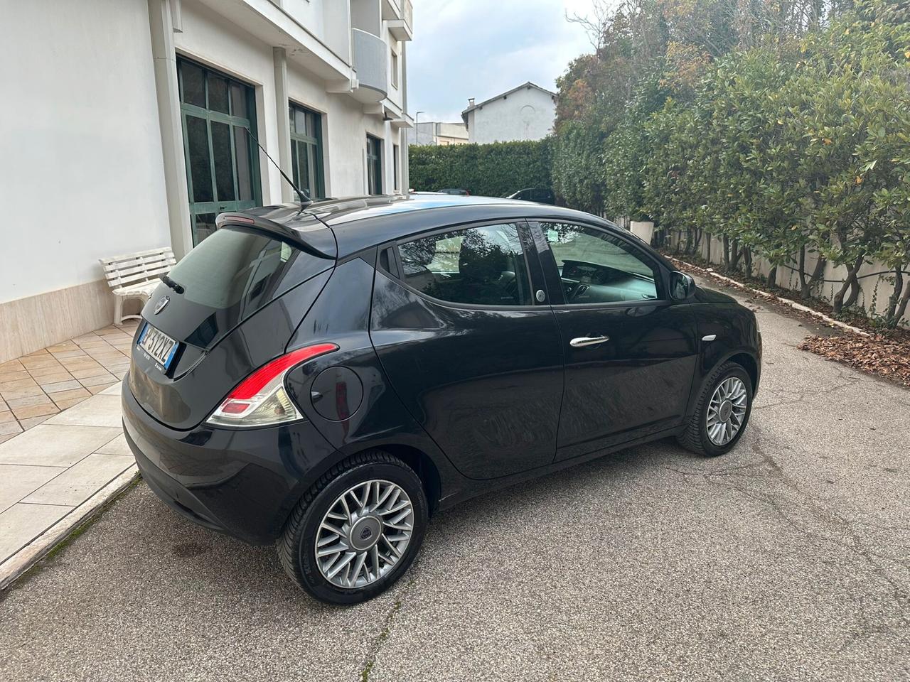 Lancia Ypsilon 1.2 69 CV 5 porte GPL Ecochic