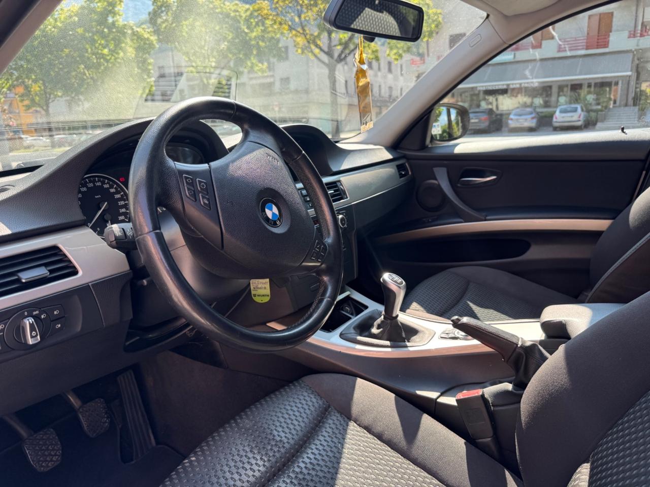 Bmw 318 318d 2.0 143CV cat Touring MSport - TAGLIANDATA - VETRI OSCURATI