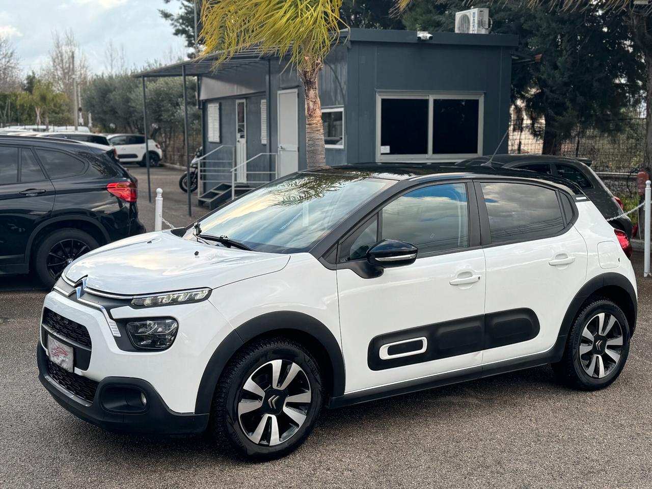 Citroen C3 PureTech 110 S&S EAT6 Shine 2021