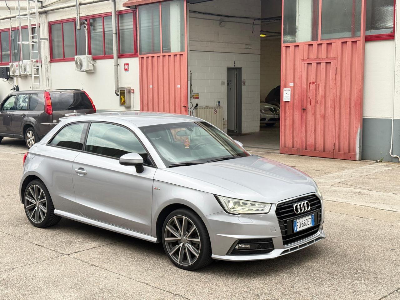 Audi A1 1.6 TDI 116 CV S tronic Design