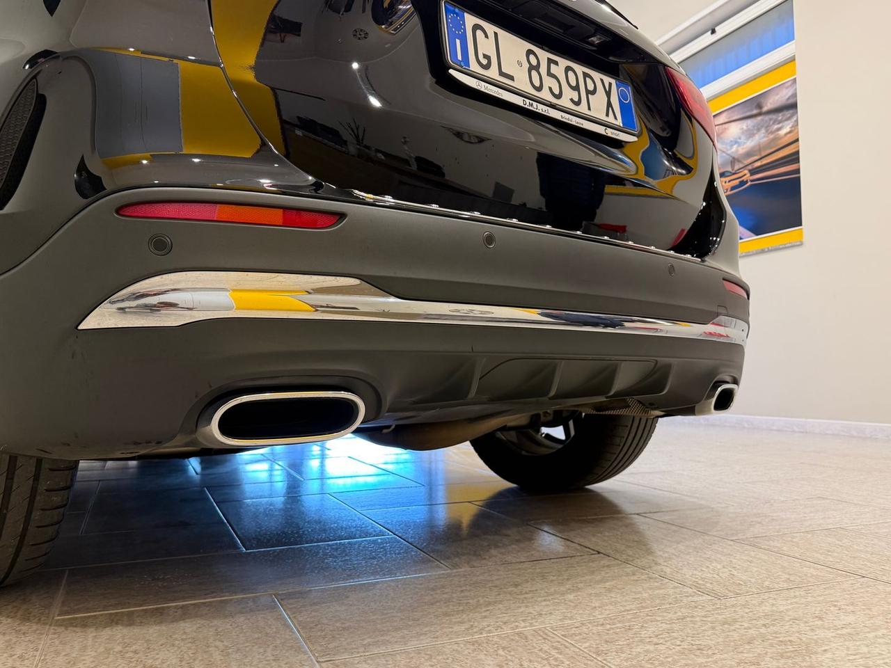 Mercedes-Benz GLA 200 AMG Line Premium 200 D #7222