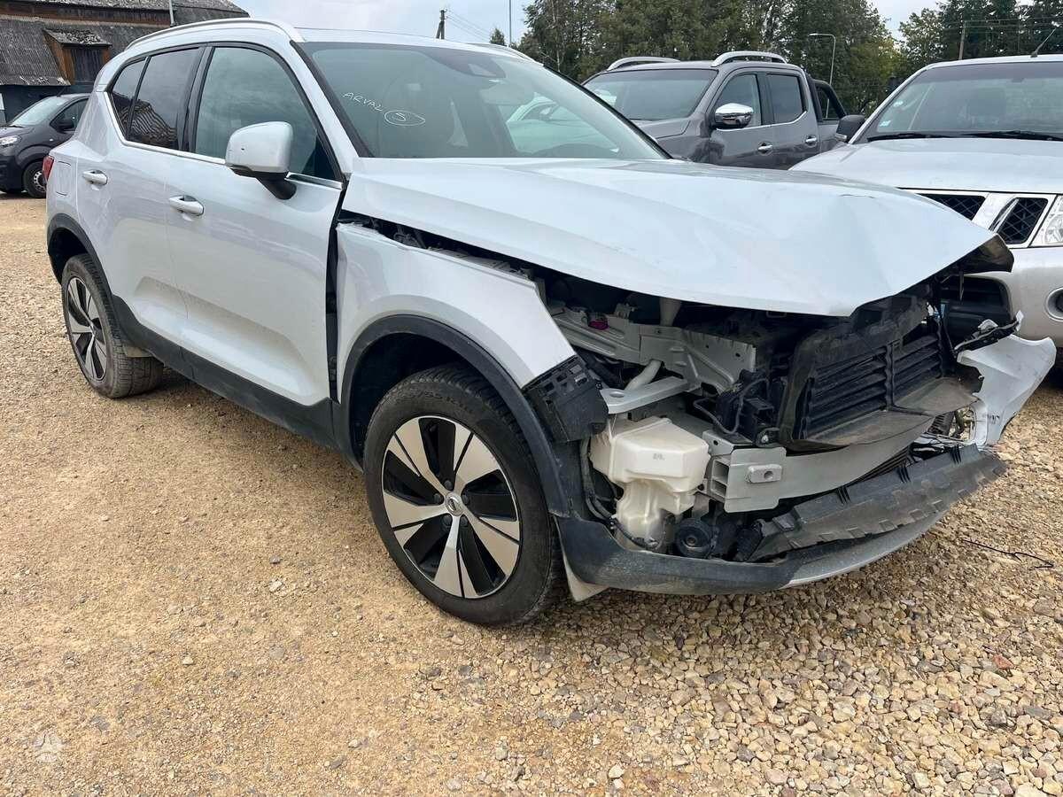 3 xc-40 disponibili - Volvo XC40 T4 Recharge Plug-in Hybrid Inscription Expression