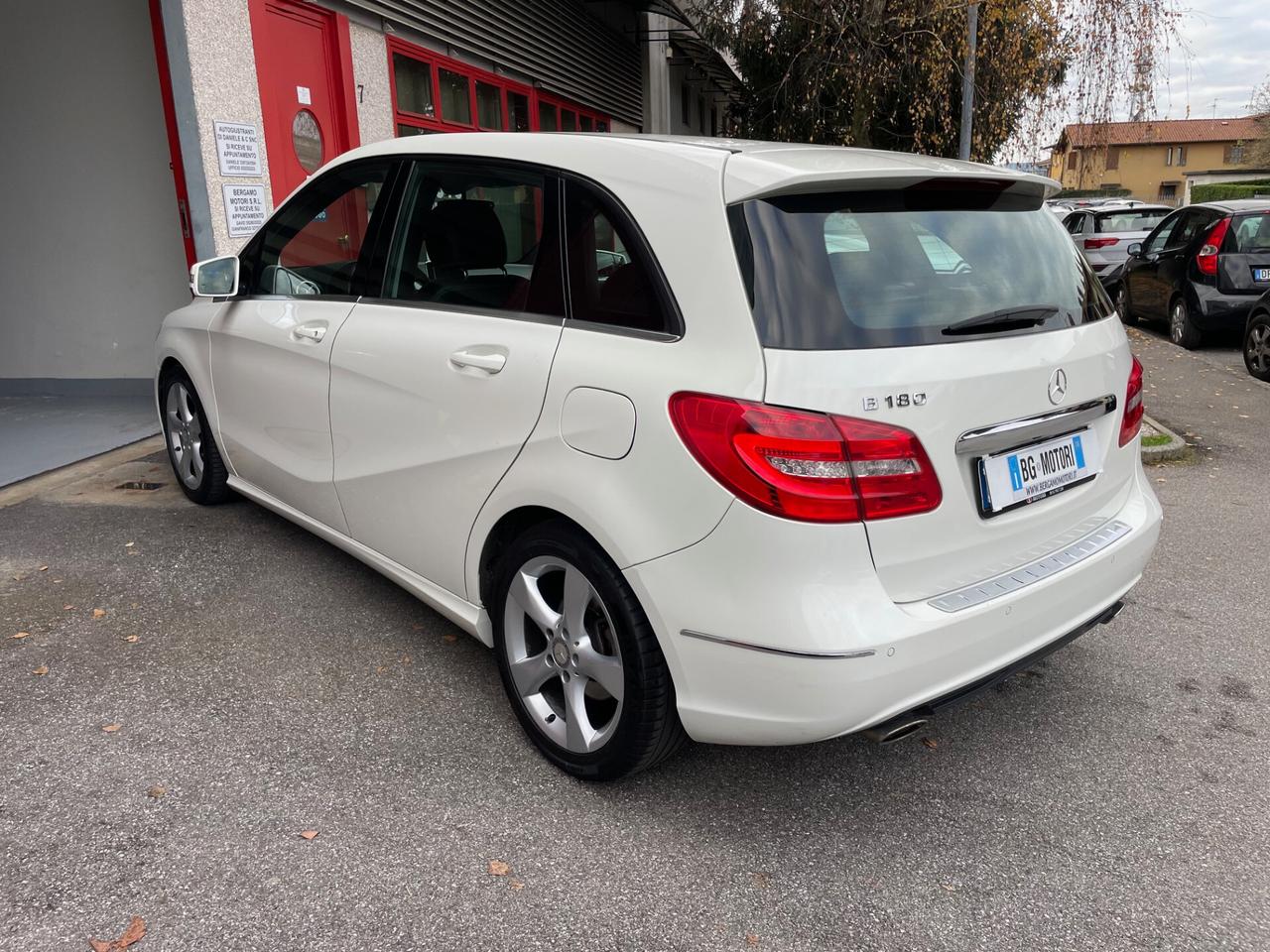 Mercedes-benz B 180 Classe Premium automatica ok neopat.