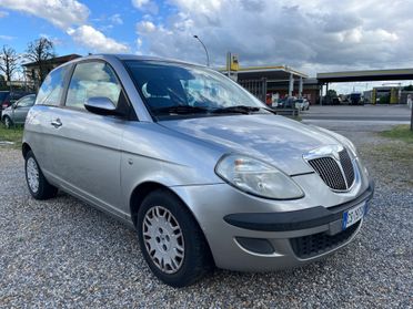 Lancia Ypsilon 1.2 16V Argento