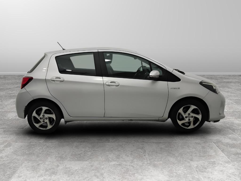 TOYOTA Yaris III 2015 - Yaris 5p 1.5h Active my16