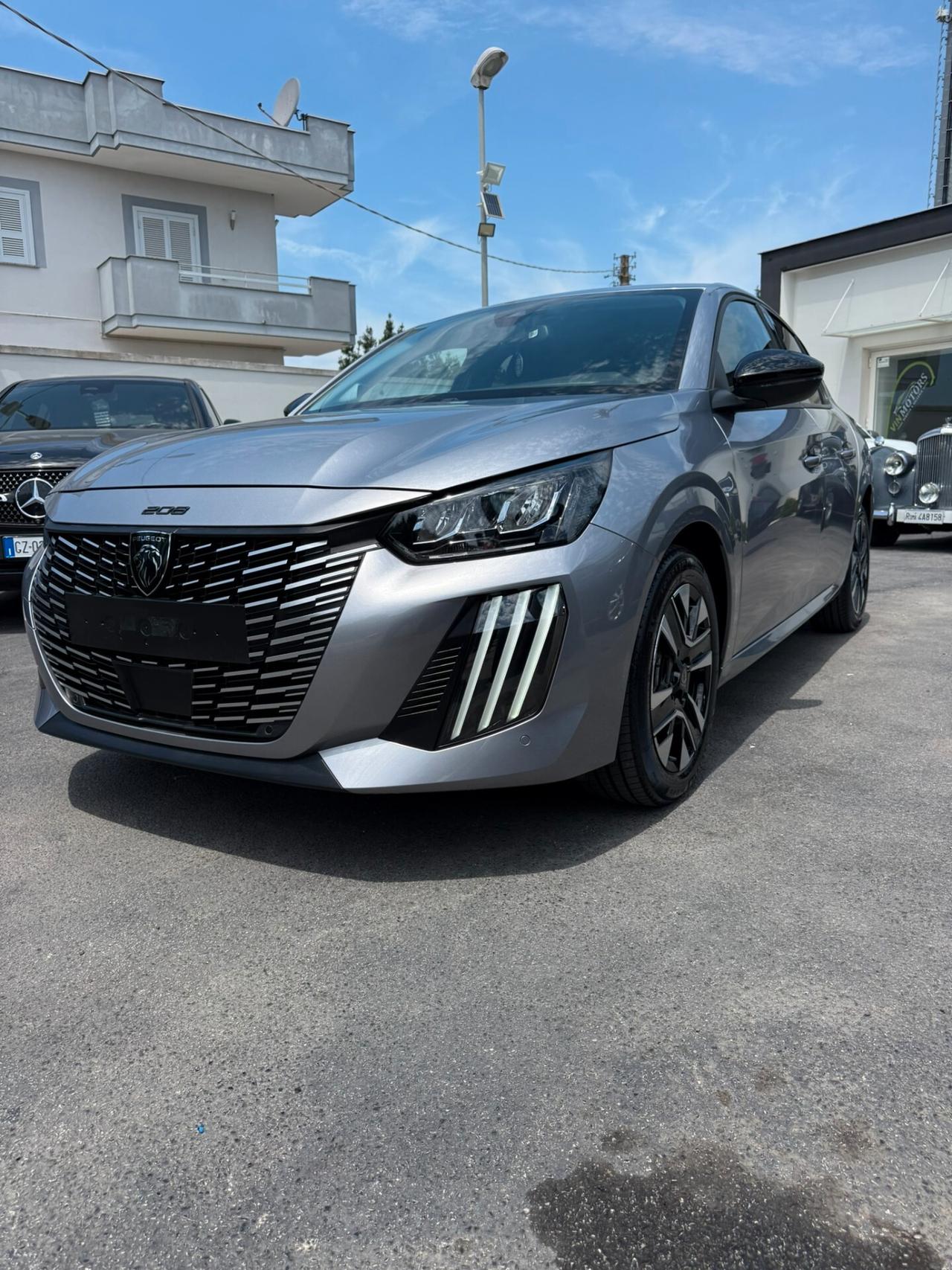 Peugeot 208 PureTech 100 Stop&Start 5 porte Allure 04/2025