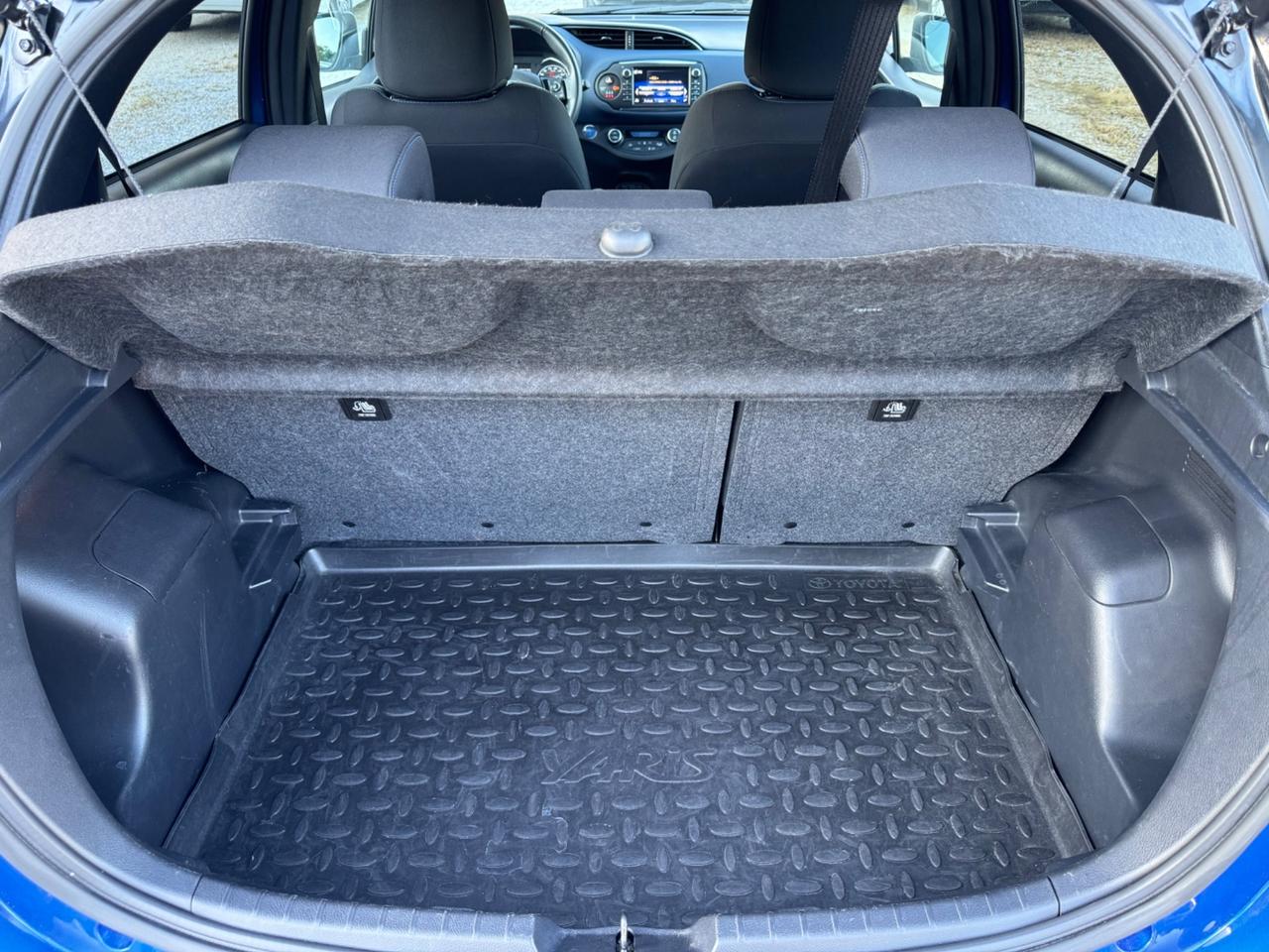 Toyota Yaris 1.5 Hybrid Trend Blue Edition
