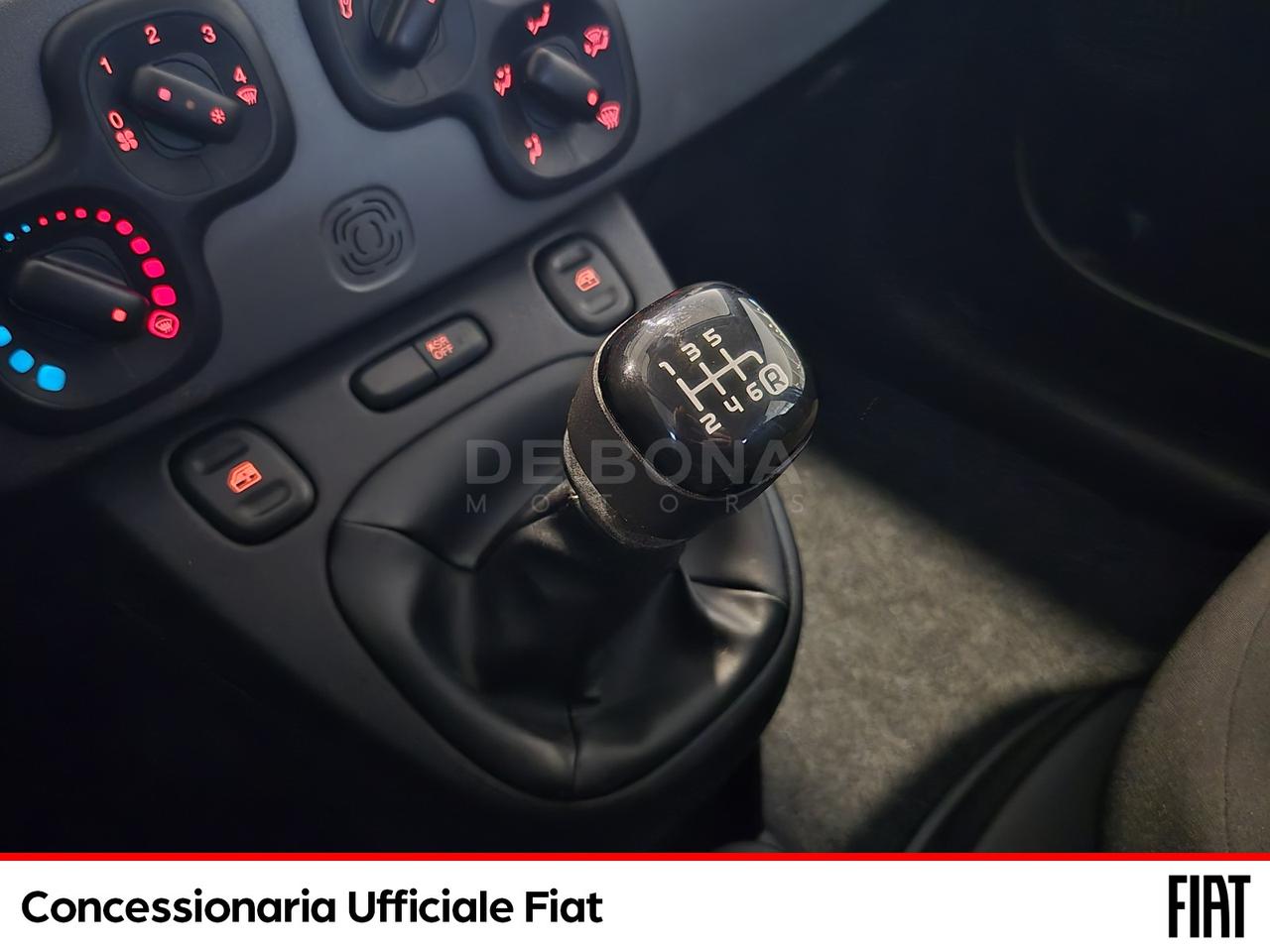 Fiat Panda 1.0 hybrid city cross s&s 70cv