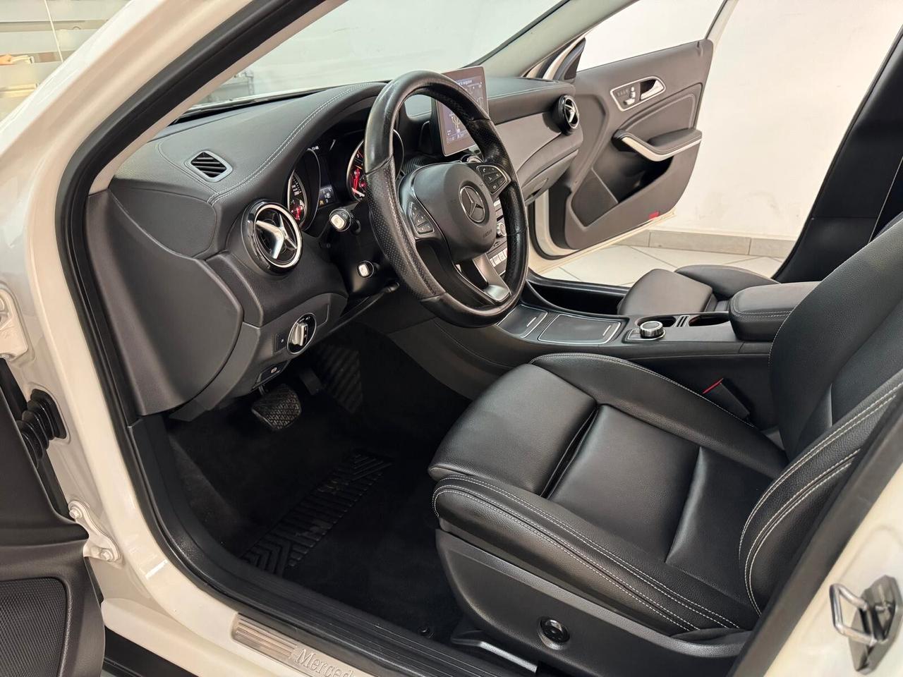 Mercedes-benz GLA 200 d Automatic 4Matic Premium Edition 2019