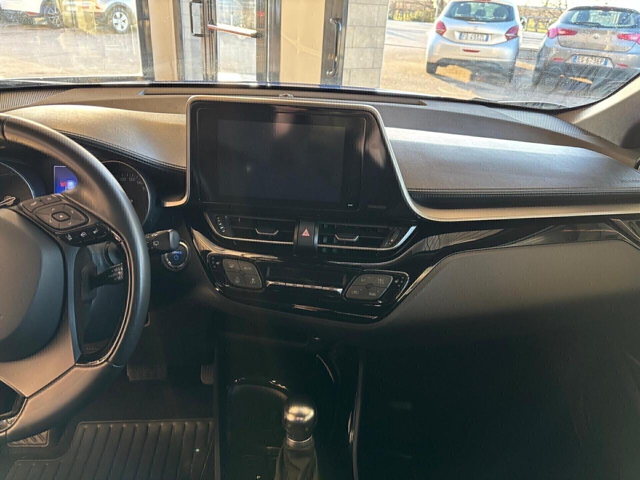 Toyota C-HR 1.8 Ibrida Cambio Automatico Neopatentati