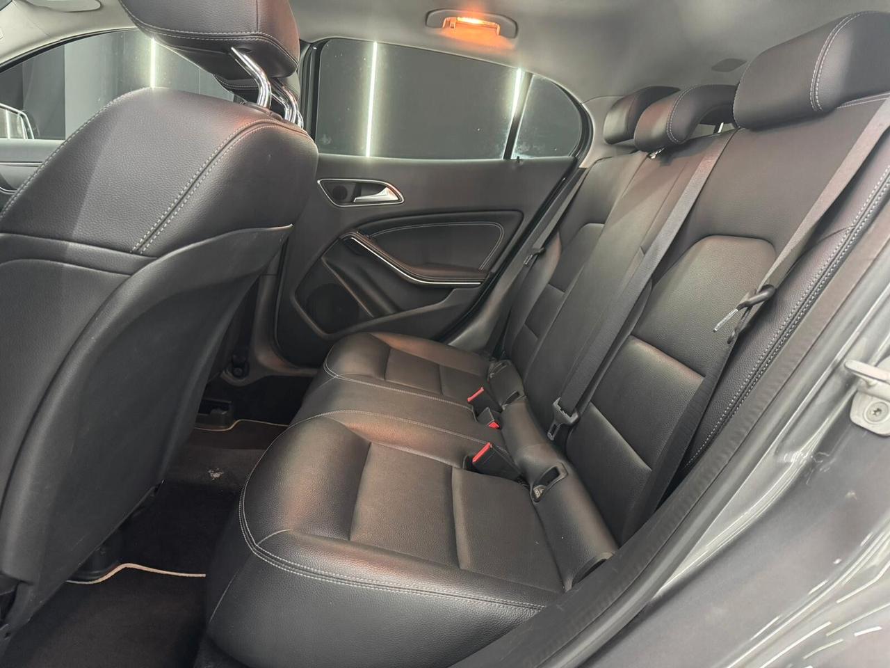 Mercedes-benz GLA 200 180 d Automatic Executive