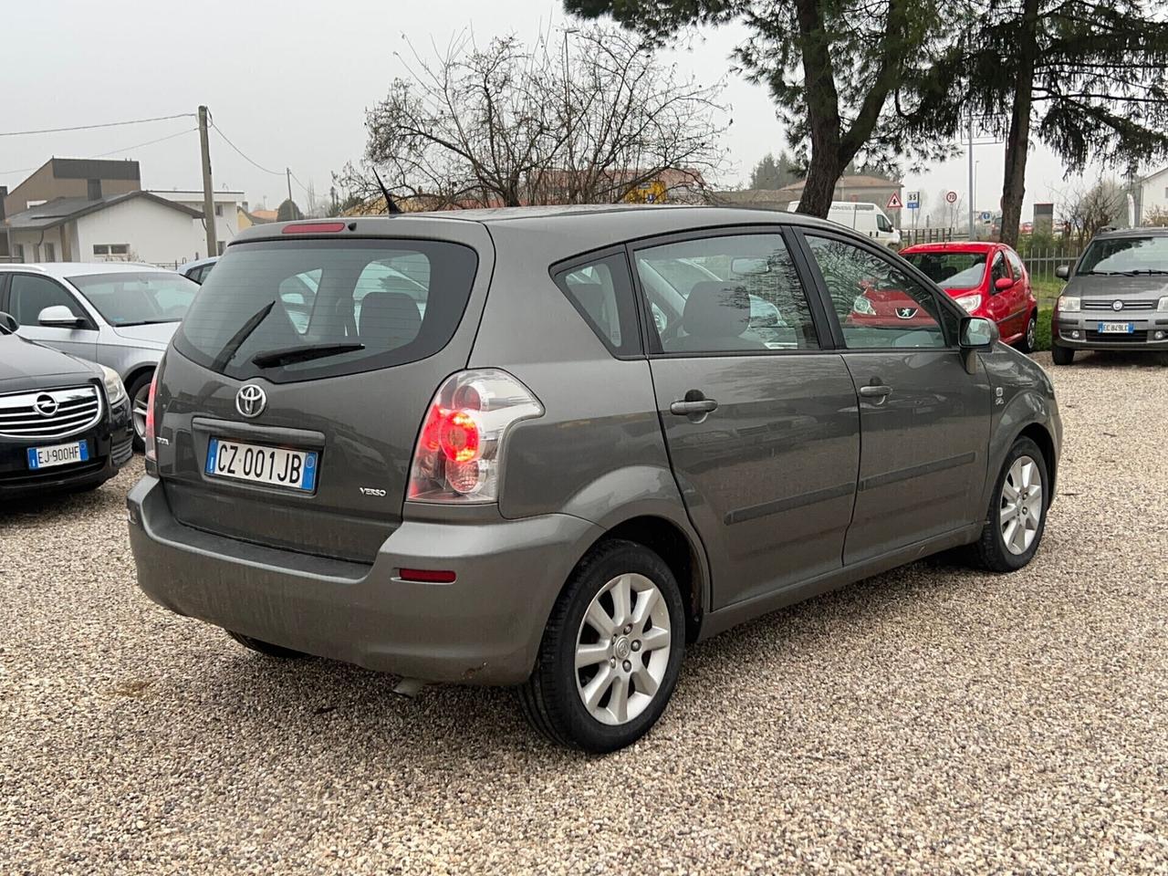 Toyota Corolla 2.0 16V D-4D 5 porte Sol