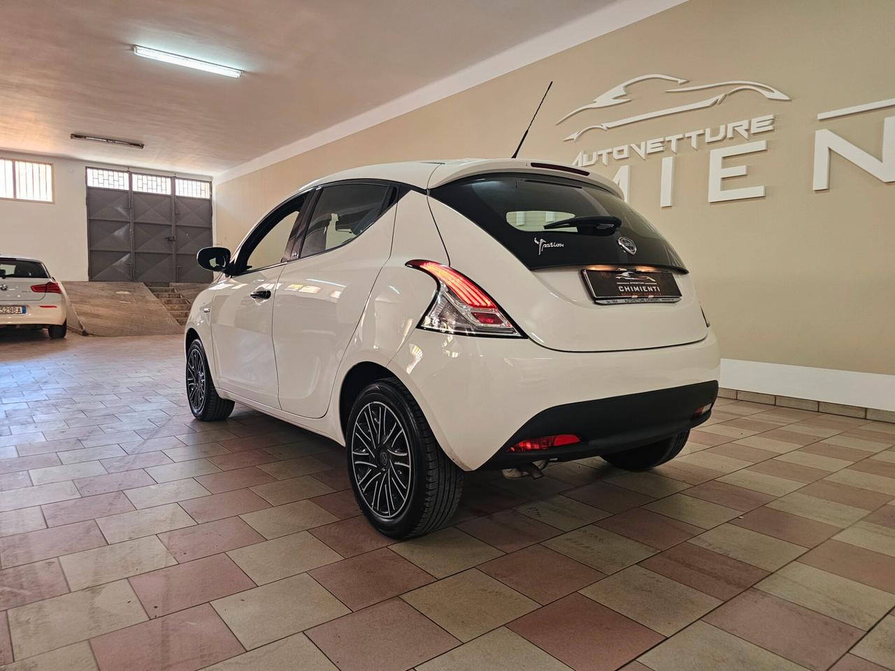 Lancia Ypsilon 1.2 69 CV 5 porte Gold
