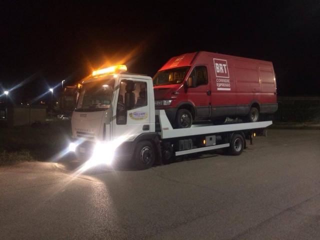 IVECO LKW/TRUCKS EUROCARGO 75/18 EURO 5 SOCCORSO STRADALE