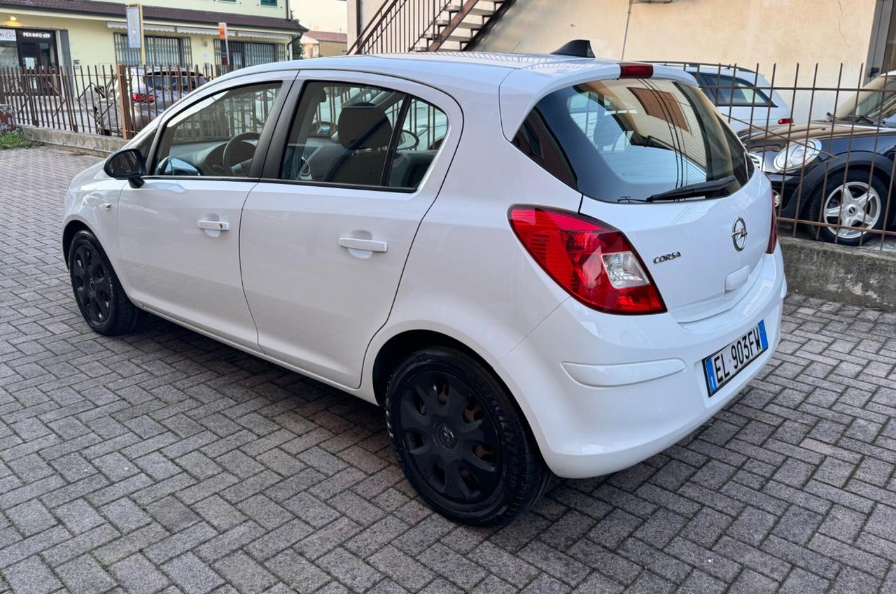 Opel Corsa 1.2 Benzina - GPL scadenza 2032 Ok Neopatentati