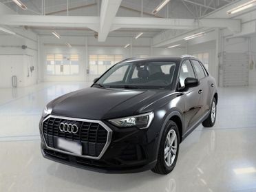 AUDI Q3 35 TFSI S tronic Business