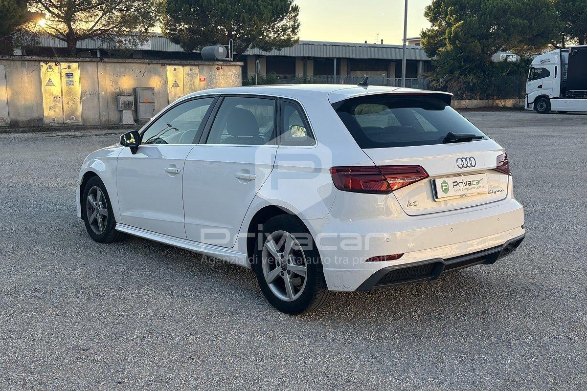 AUDI A3 SPB 30 g-tron S tronic Admired
