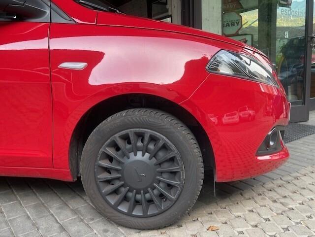 Lancia Ypsilon 1.0 FireFly 5 porte S&S Hybrid Ecochic Gold