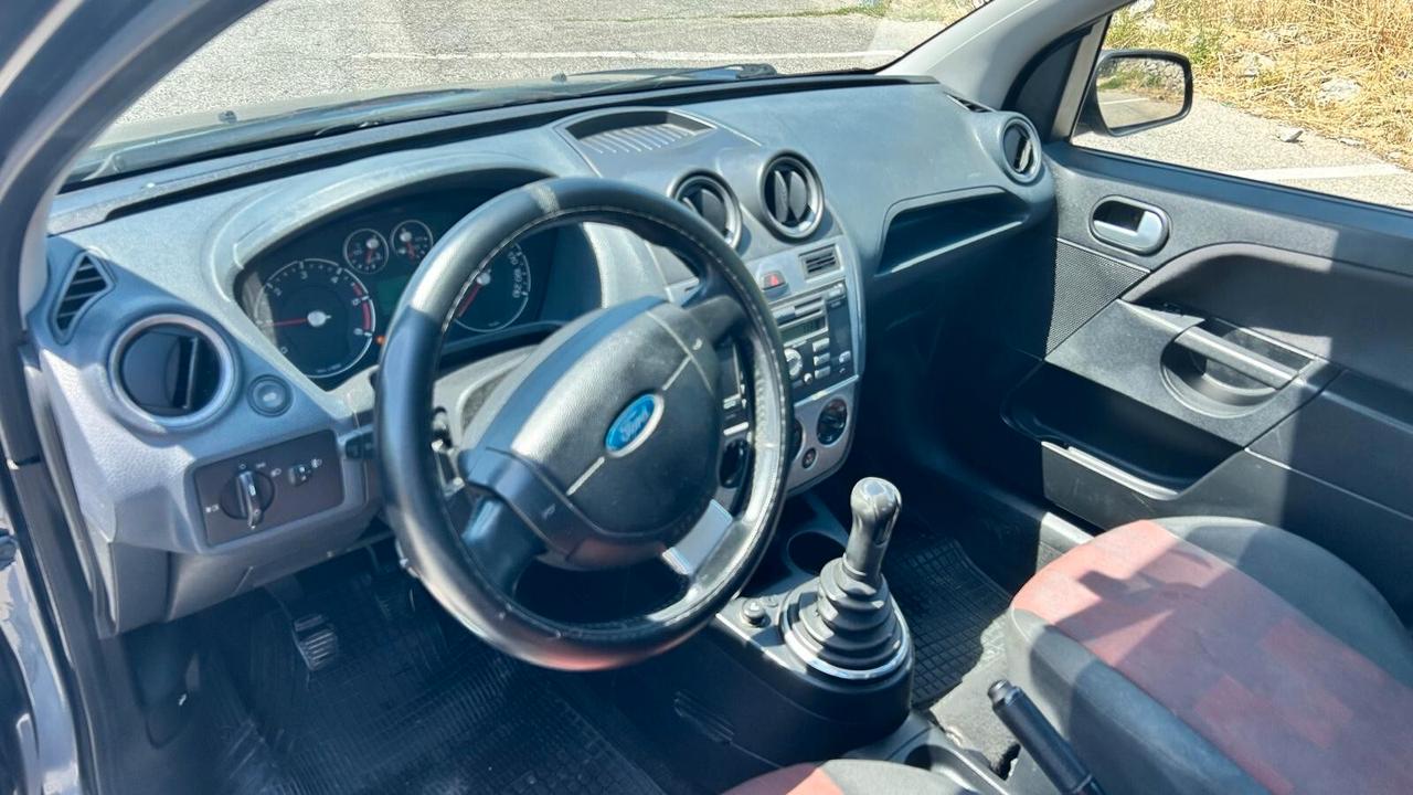 Ford Fiesta 1.4 TDCi 5p. Ghia