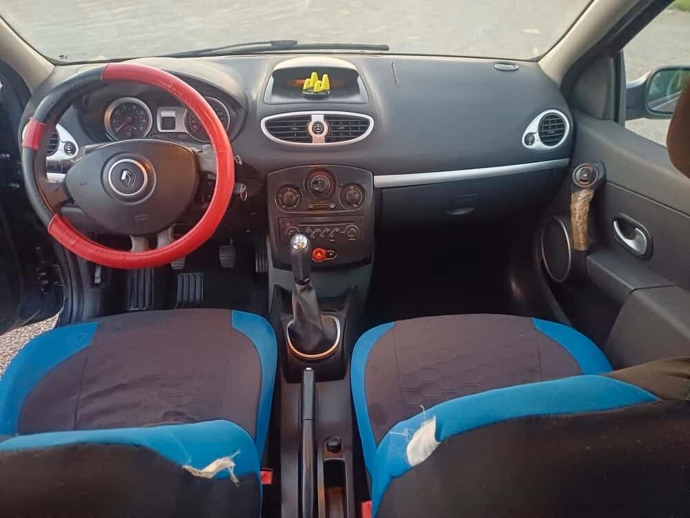 Renault Clio 1.2 16V 5 porte Le Iene